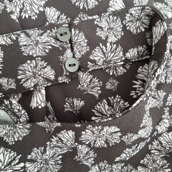 H&M Floral High Neck Mini Dress Flowy Lightweight B&W Sz 6 - Picture 13 of 15